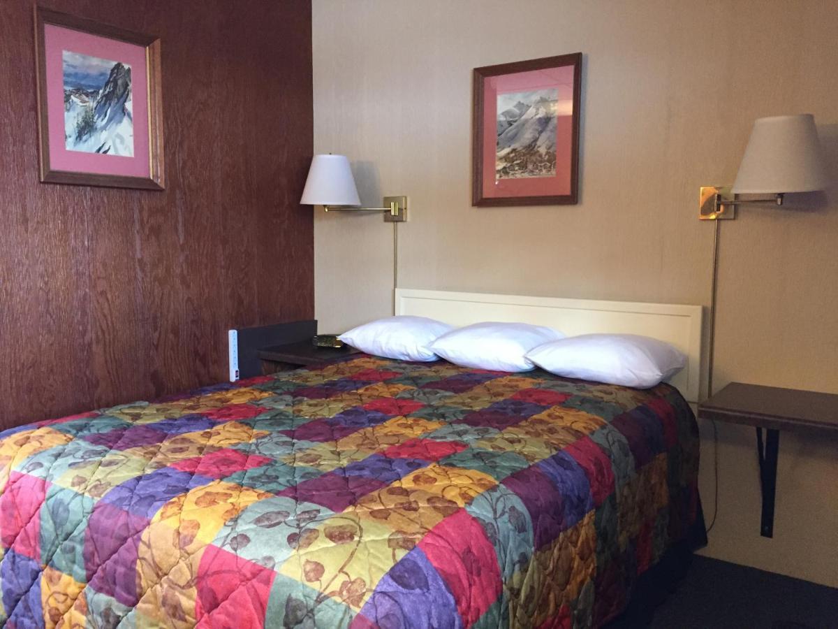 Indianhead Motel Айронвуд Екстер'єр фото